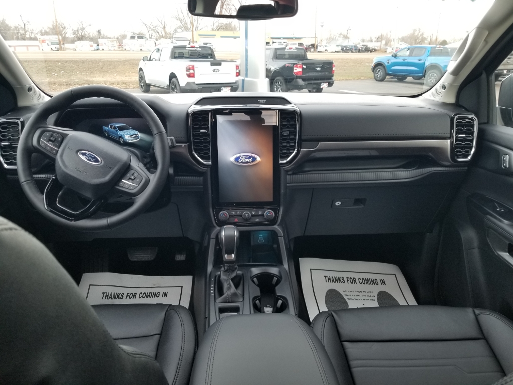 2025 Ford Ranger LARIAT - Shadow Black exterior view 11