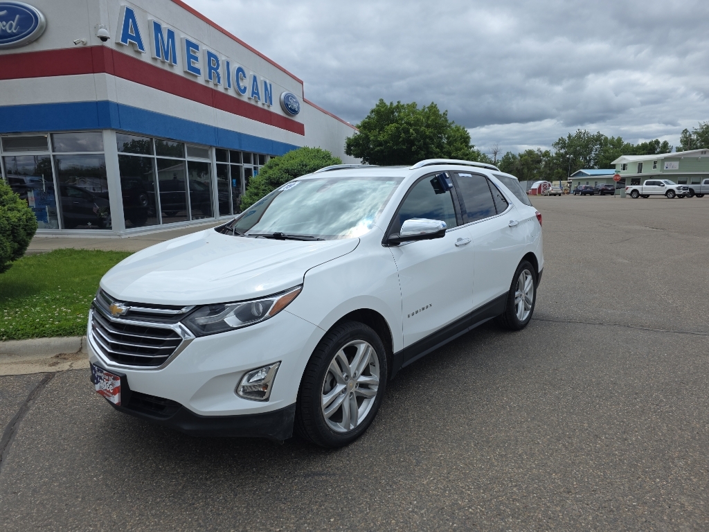 2019 Chevrolet Equinox Premier - Summit White exterior view 2
