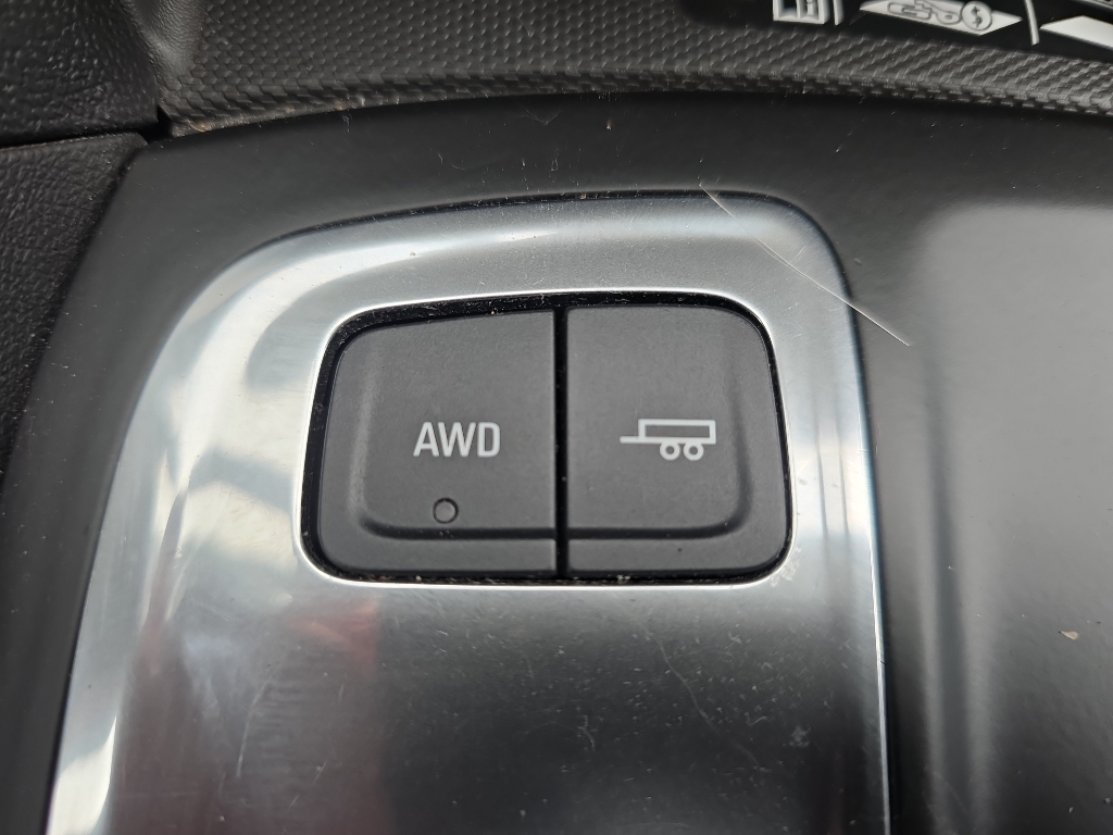 2019 Chevrolet Equinox Premier - Summit White exterior view 17