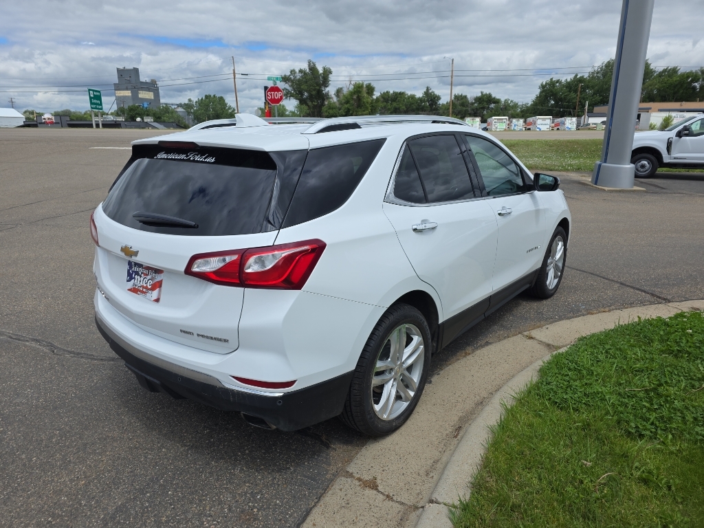 2019 Chevrolet Equinox Premier - Summit White exterior view 5