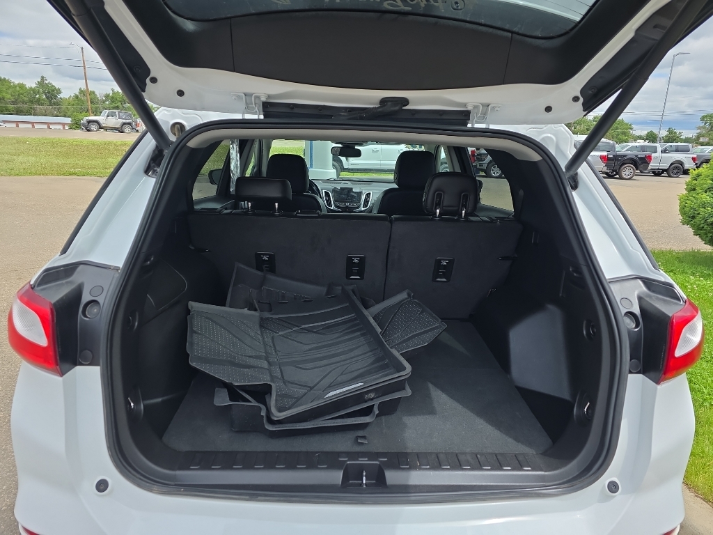 2019 Chevrolet Equinox Premier - Summit White exterior view 7