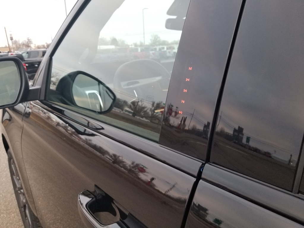 2025 Ford Expedition MAX Platinum - Agate Black Metallic exterior view 10