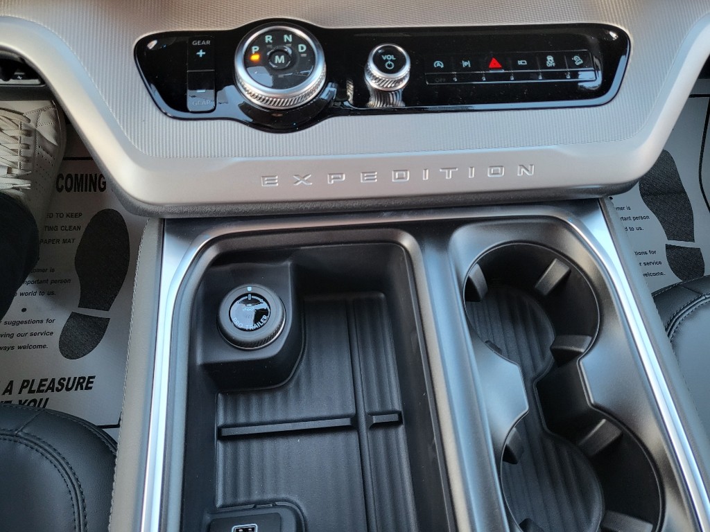 2026 Ford Expedition MAX Active - Stone Blue Metallic exterior view 14