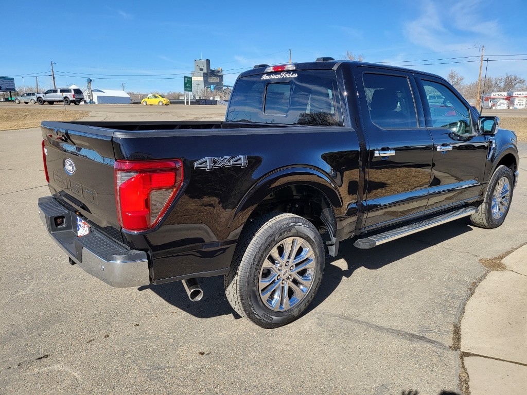 2026 Ford F-150 XLT - Agate Black Metallic exterior view 4