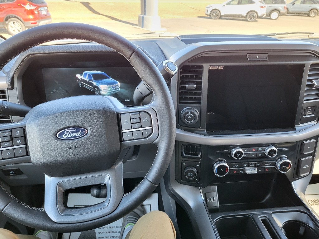 2026 Ford F-150 XLT - Agate Black Metallic exterior view 10