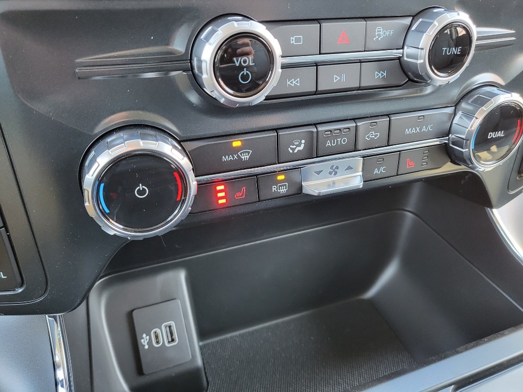 2026 Ford F-150 XLT - Agate Black Metallic exterior view 13