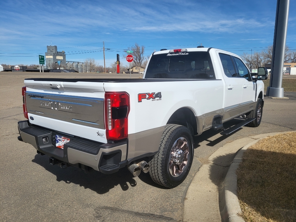2026 Ford F-350 Super Duty - Oxford White exterior view 4
