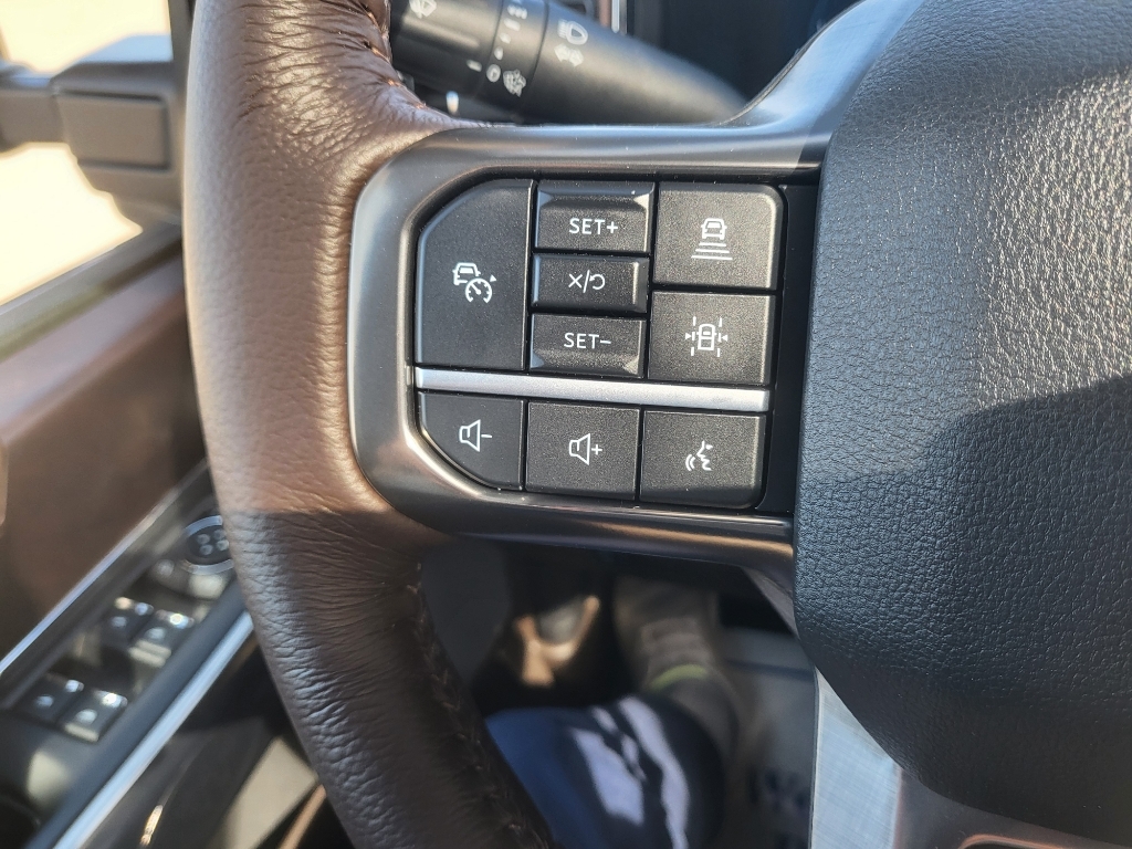 2026 Ford F-350 Super Duty - Oxford White exterior view 15