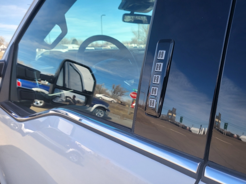 2026 Ford F-350 Super Duty - Oxford White exterior view 9