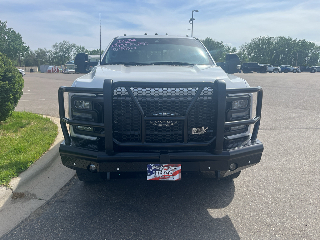 2024 Ford F-250 Super Duty - Star White Metallic Tri-Coat exterior view 2