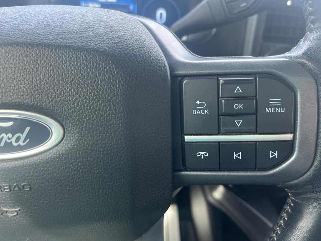 2024 Ford F-250 Super Duty - Star White Metallic Tri-Coat exterior view 17
