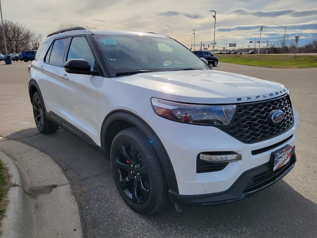 2023 Ford Explorer ST - Star White Metallic Tri-Coat exterior view 3