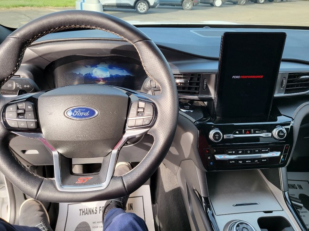 2023 Ford Explorer ST - Star White Metallic Tri-Coat exterior view 11