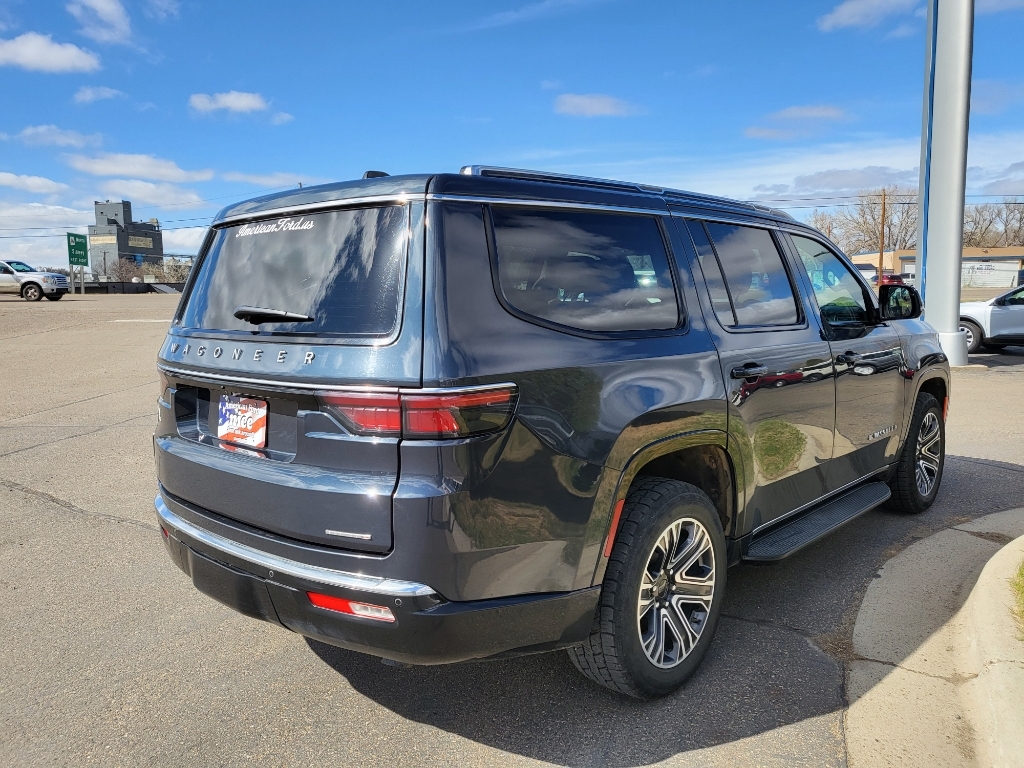 2024 Jeep Wagoneer Series II - River Rock exterior view 4