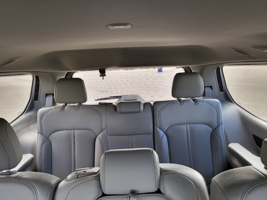 2024 Jeep Wagoneer Series II - River Rock exterior view 18