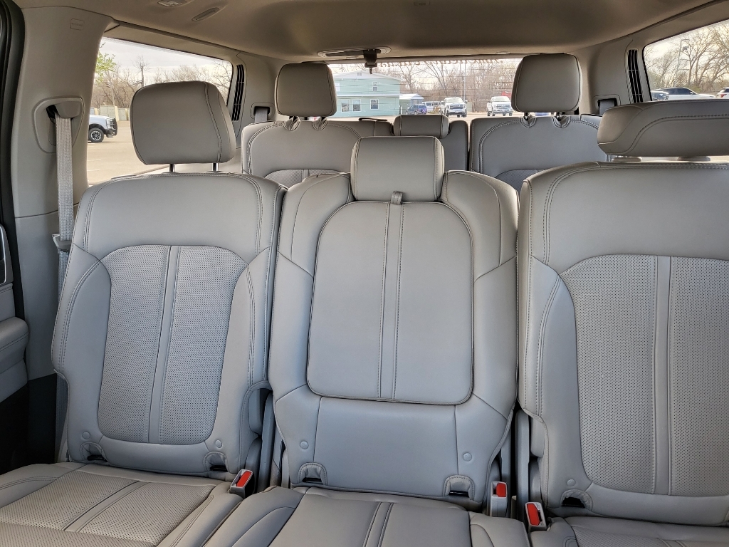 2024 Jeep Wagoneer Series II - River Rock exterior view 17