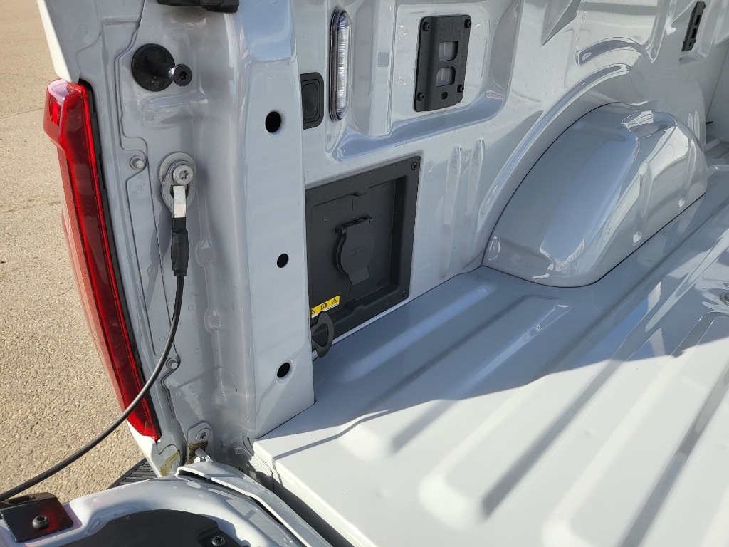 2026 Ford F-150 LARIAT - AVALANCHE exterior view 7