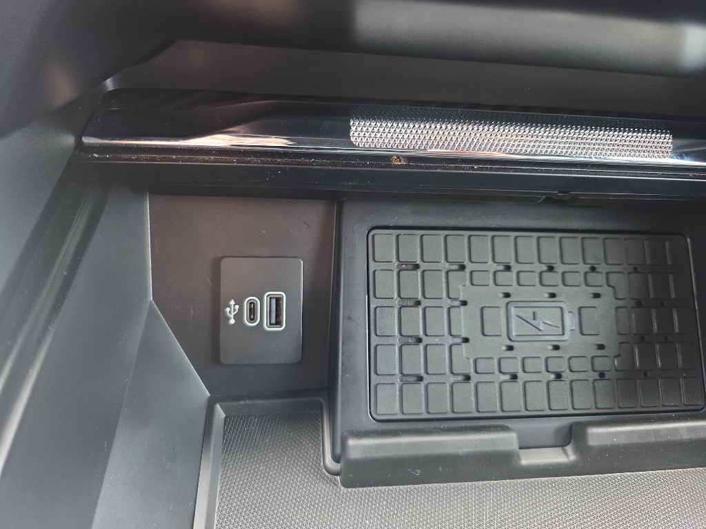 2025 Ford F-150 Raptor - Agate Black Metallic exterior view 20