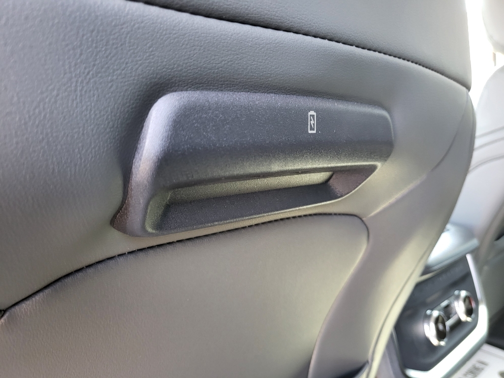 2026 Ford Expedition MAX Active - Star White Metallic Tri-Coat exterior view 20