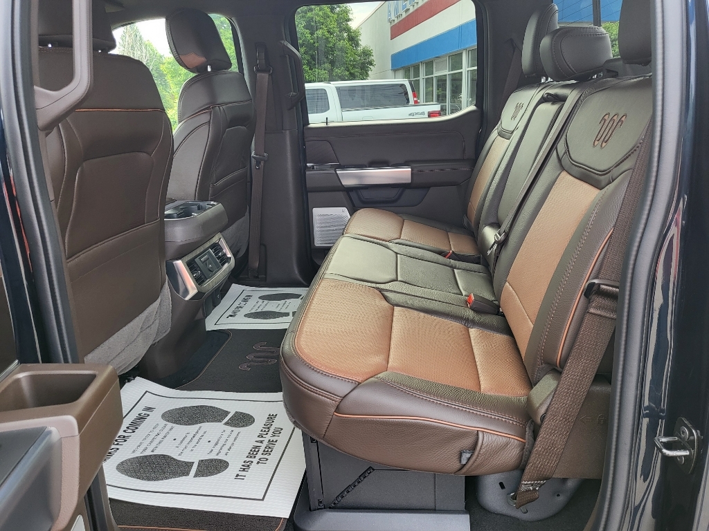 2024 Ford F-250 Super Duty - Antimatter Blue Metallic exterior view 11