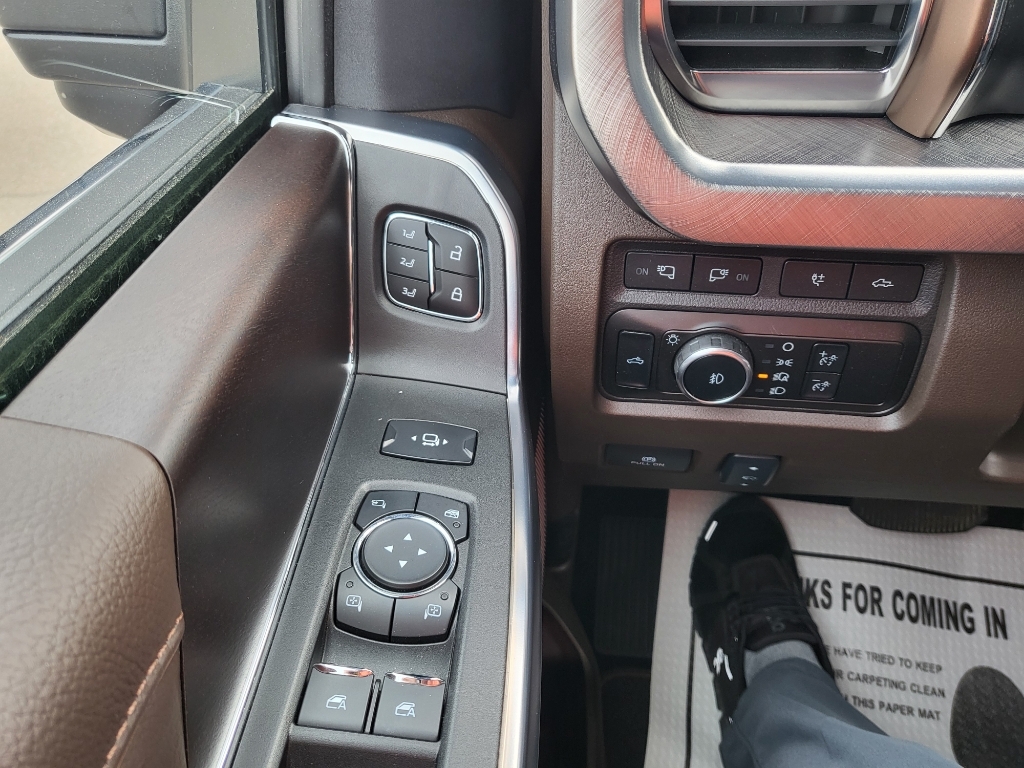 2024 Ford F-250 Super Duty - Antimatter Blue Metallic exterior view 15