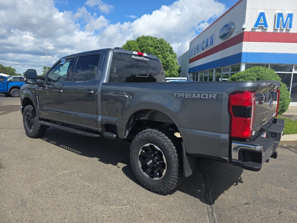 2026 Ford F-250 Super Duty - Carbonized Gray Metallic exterior view 5