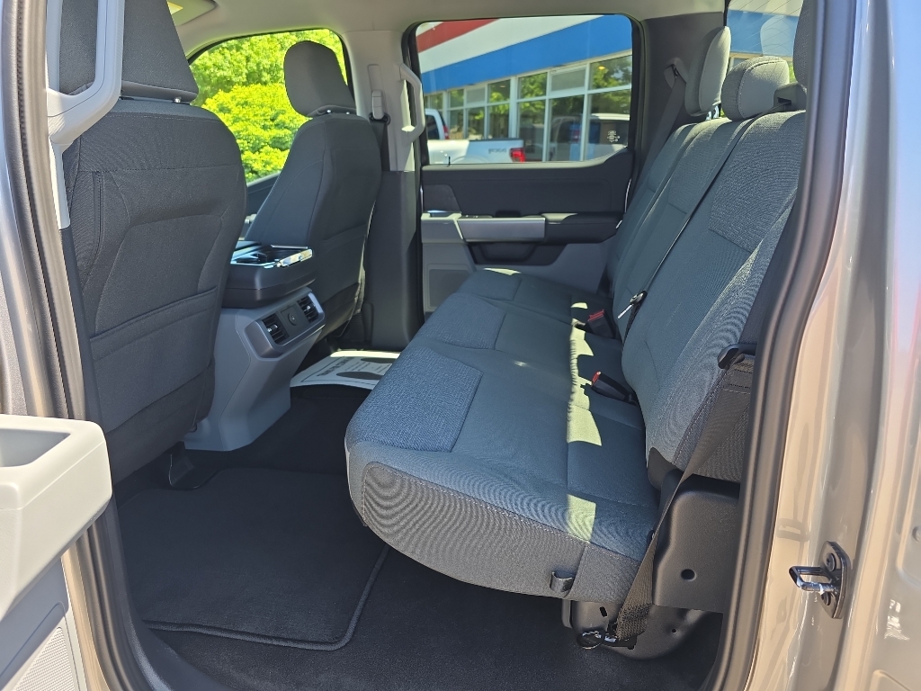 2026 Ford F-150 XLT - Iconic Silver Metallic exterior view 18