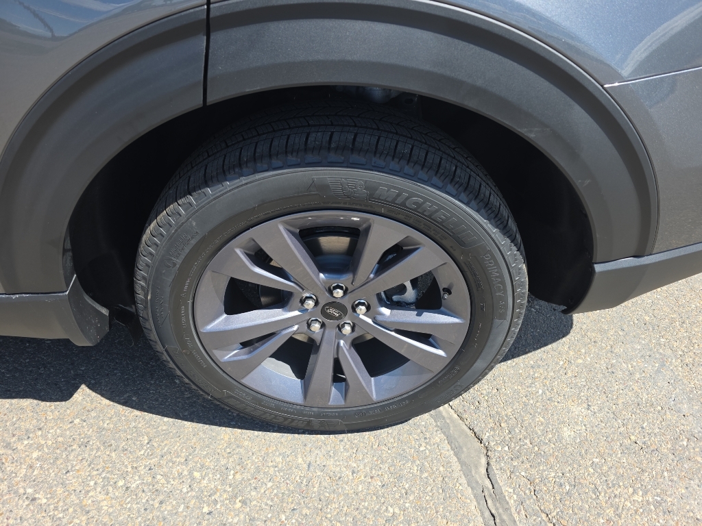 2026 Ford Explorer Active w/200A Pkg - Carbonized Gray Metallic exterior view 17