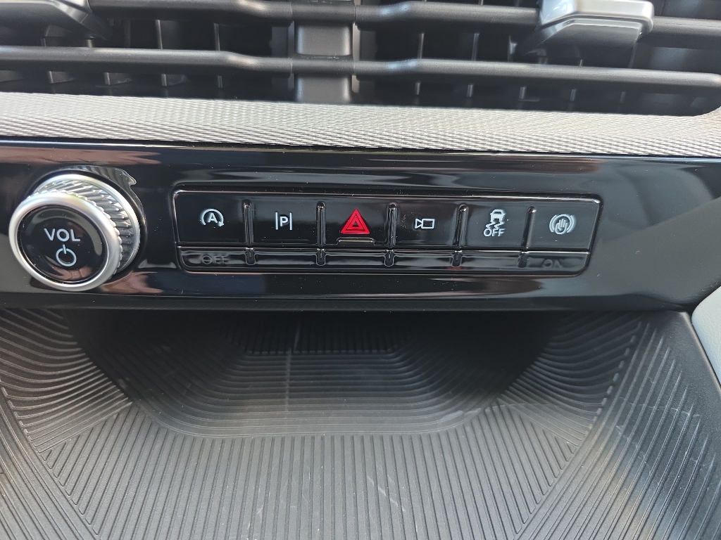 2026 Ford Explorer Active w/200A Pkg - Carbonized Gray Metallic exterior view 10