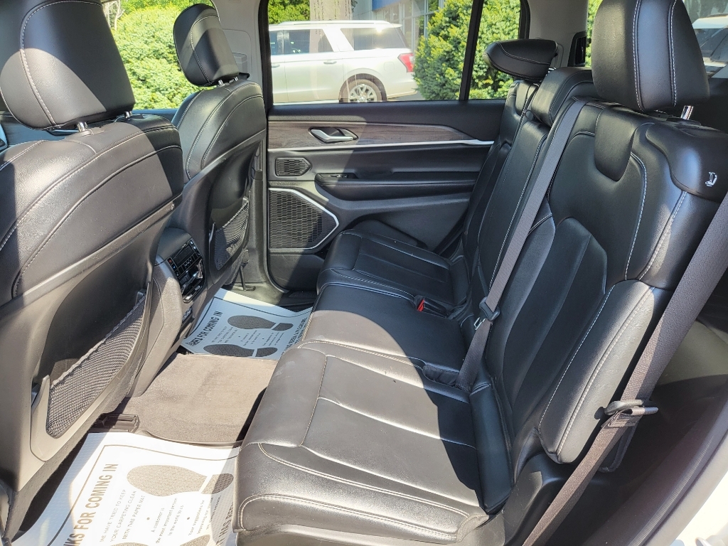 2022 Jeep Grand Cherokee L Limited - Bright White Clearcoat exterior view 10