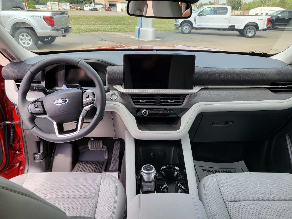 2026 Ford Explorer Platinum - Rapid Red Metallic Tinted Clearcoat exterior view 13