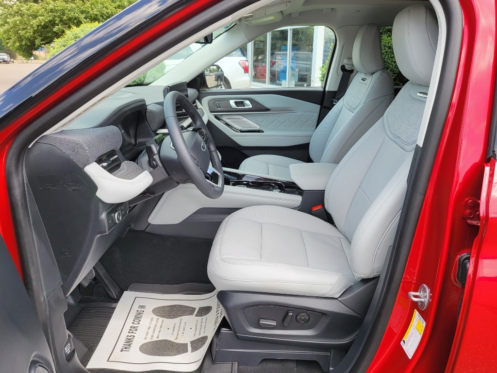 2026 Ford Explorer Platinum - Rapid Red Metallic Tinted Clearcoat exterior view 12