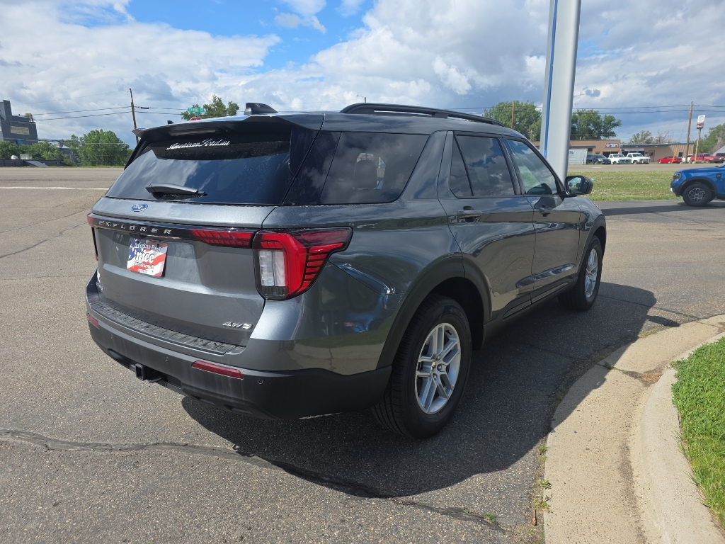 2026 Ford Explorer Active w/200A Pkg - Carbonized Gray Metallic exterior view 4