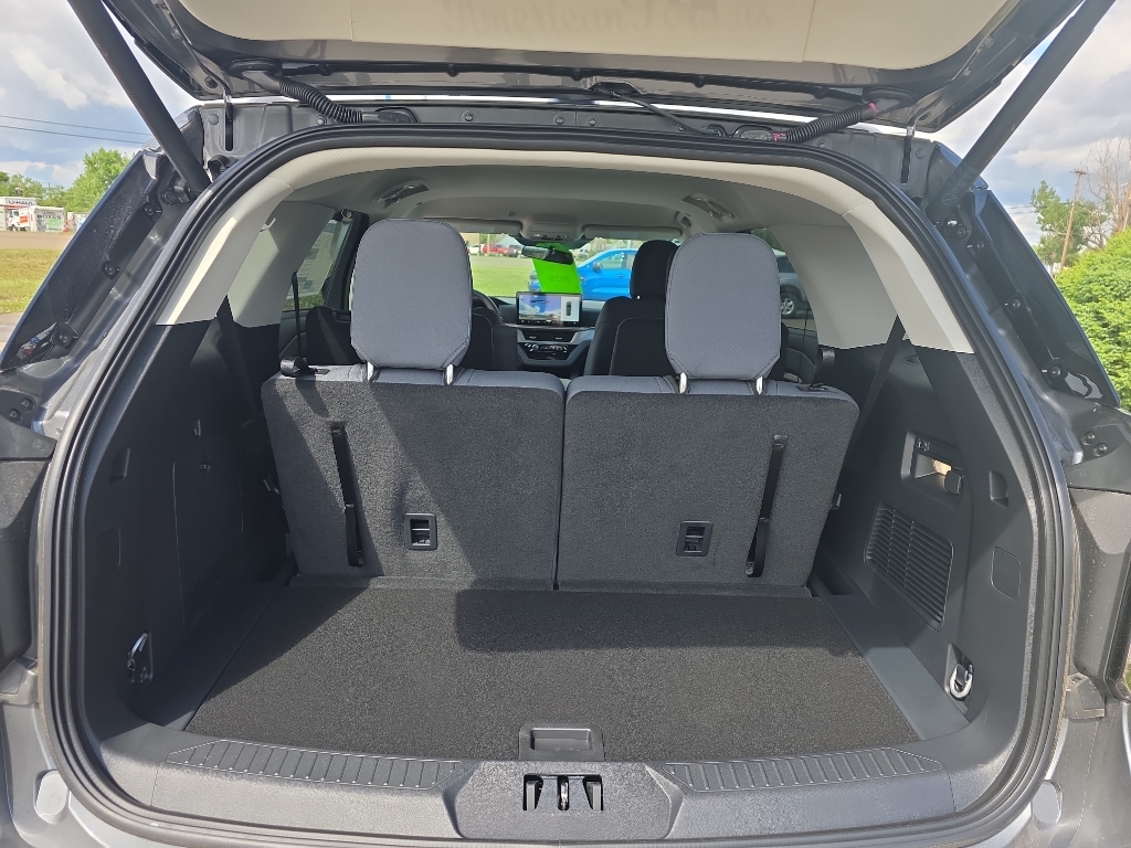 2026 Ford Explorer Active w/200A Pkg - Carbonized Gray Metallic exterior view 7