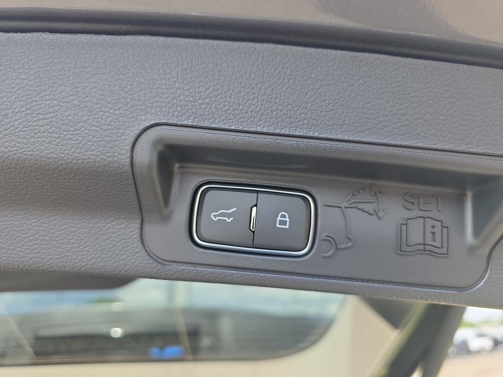 2026 Ford Explorer Active w/200A Pkg - Carbonized Gray Metallic exterior view 8