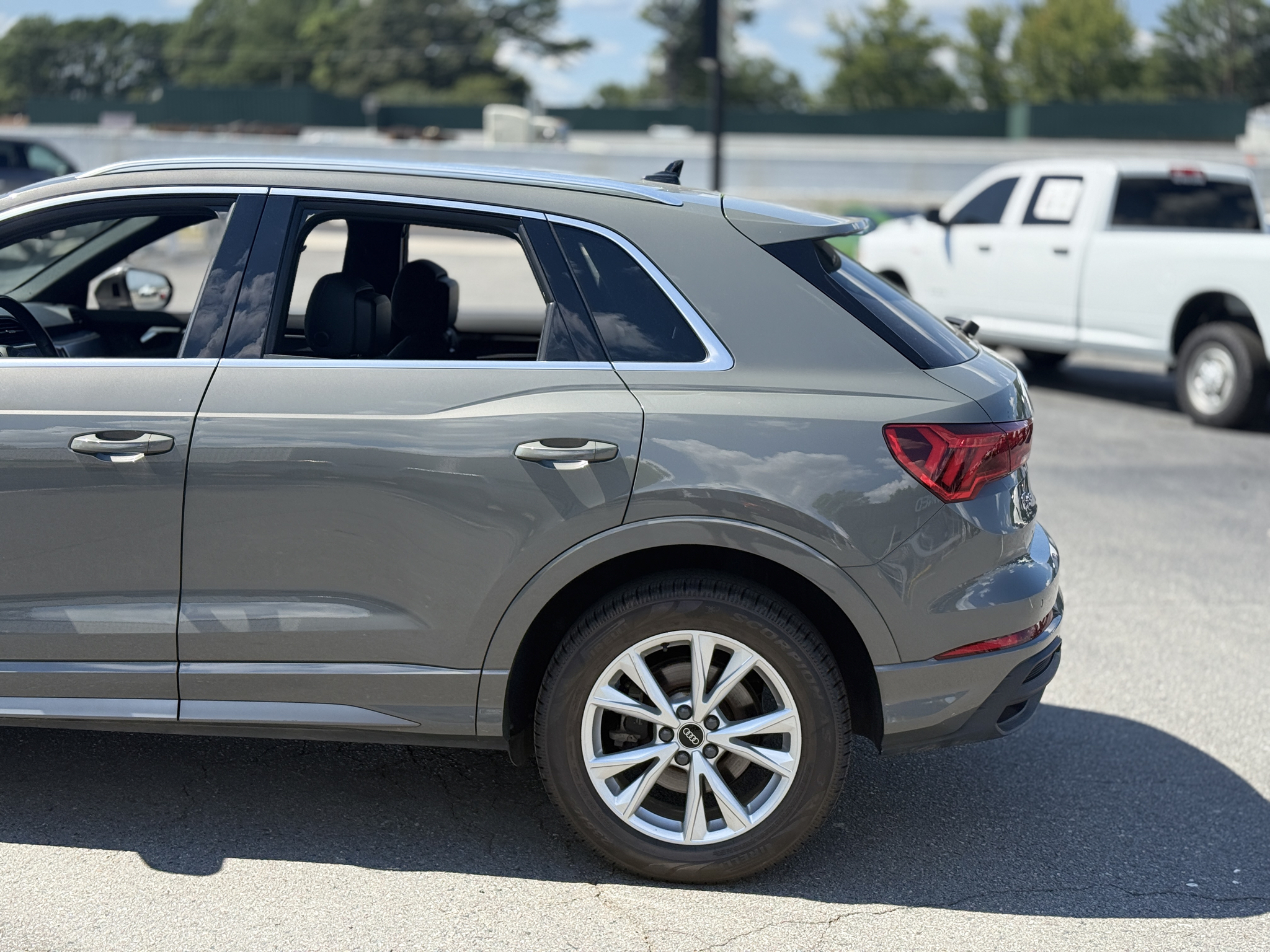 2023 Audi Q3 S line Premium photo 6