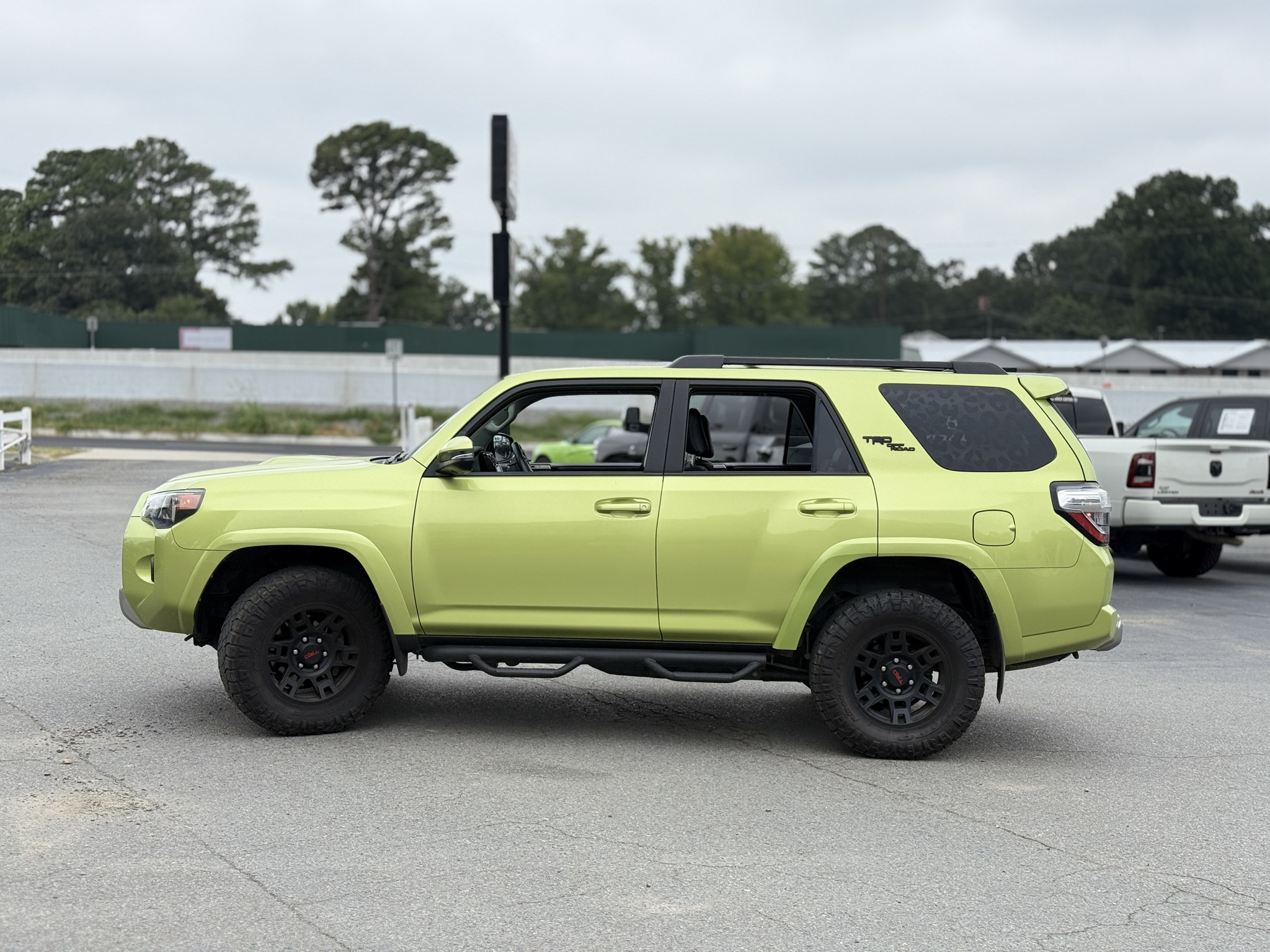 2023 Toyota 4Runner TRD Off Road Premium photo 5