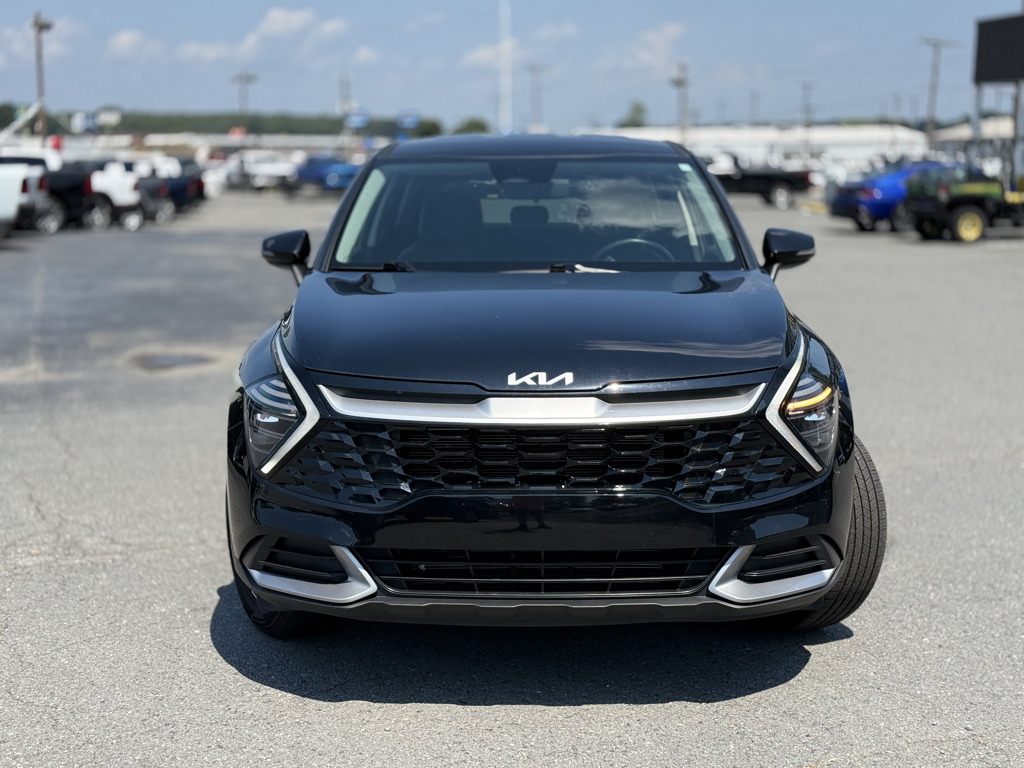 2024 Kia Sportage EX photo 2