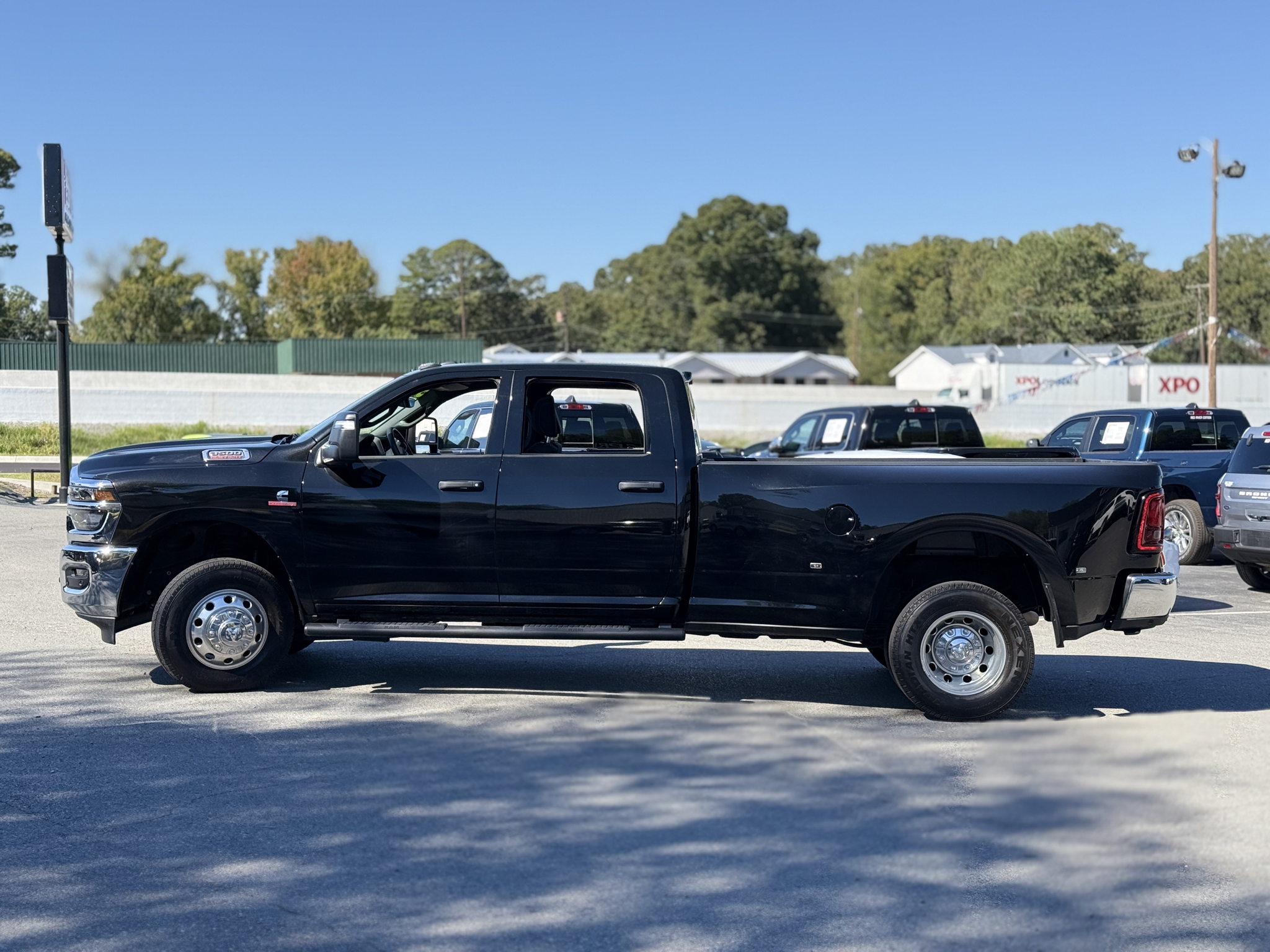 2025 Ram 3500 Tradesman photo 4
