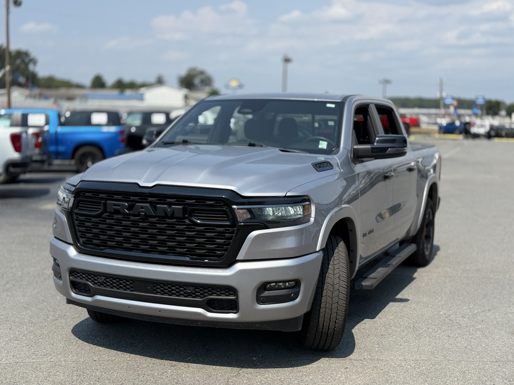 2025 Ram 1500 Big Horn photo 3