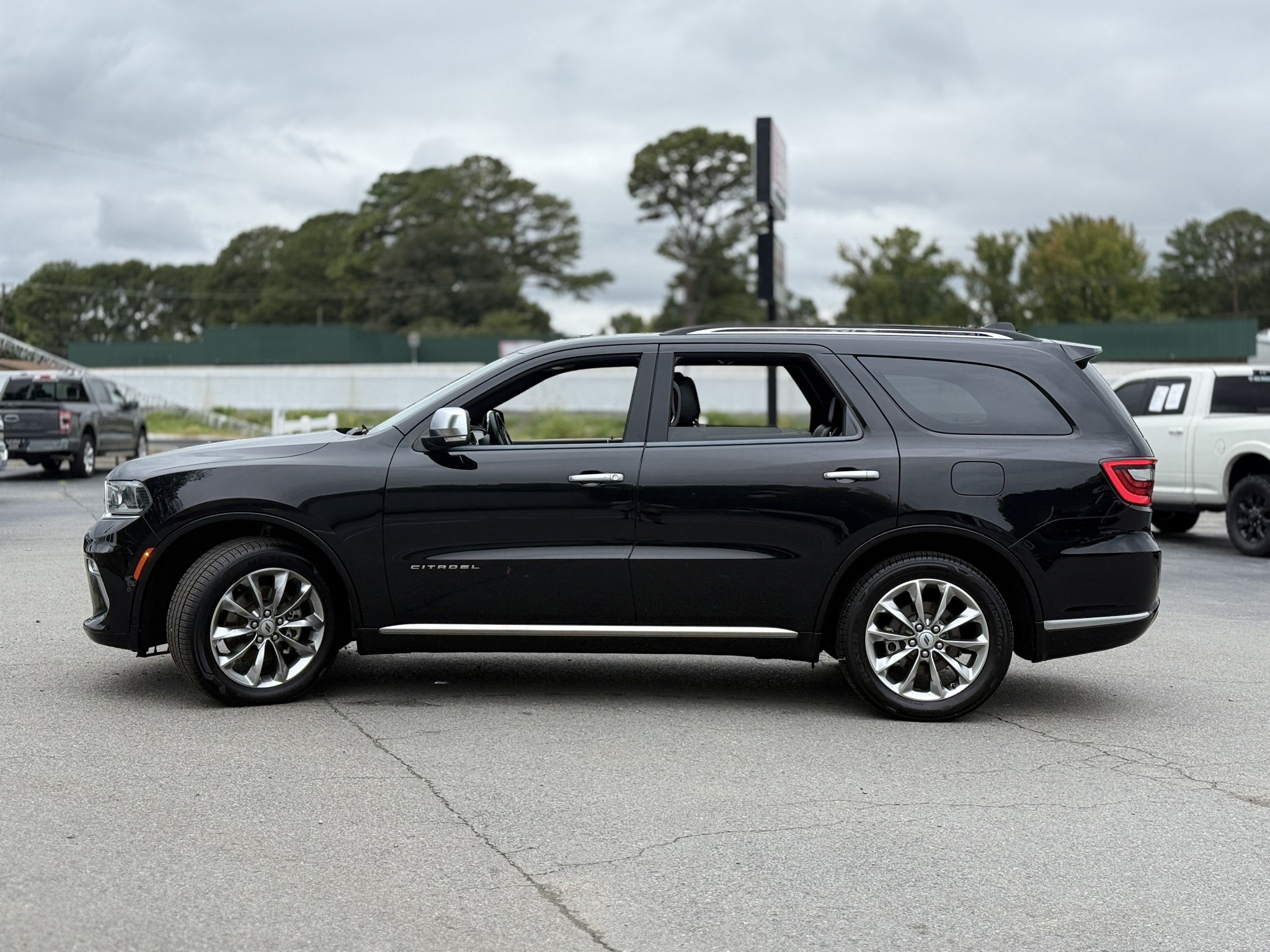 2023 Dodge Durango Citadel photo 4