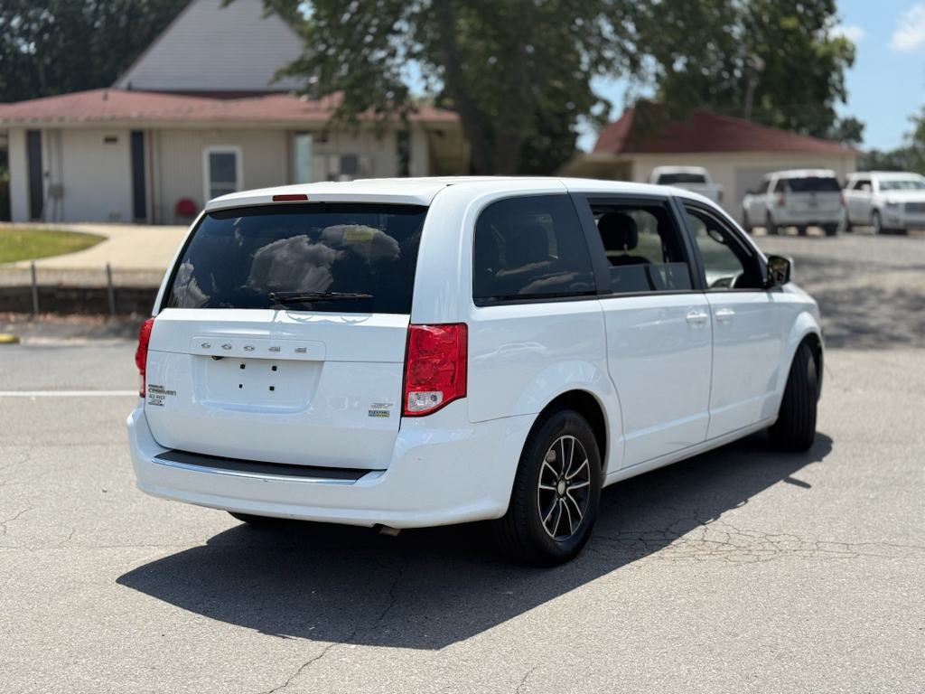 2019 Dodge Grand Caravan GT photo 6