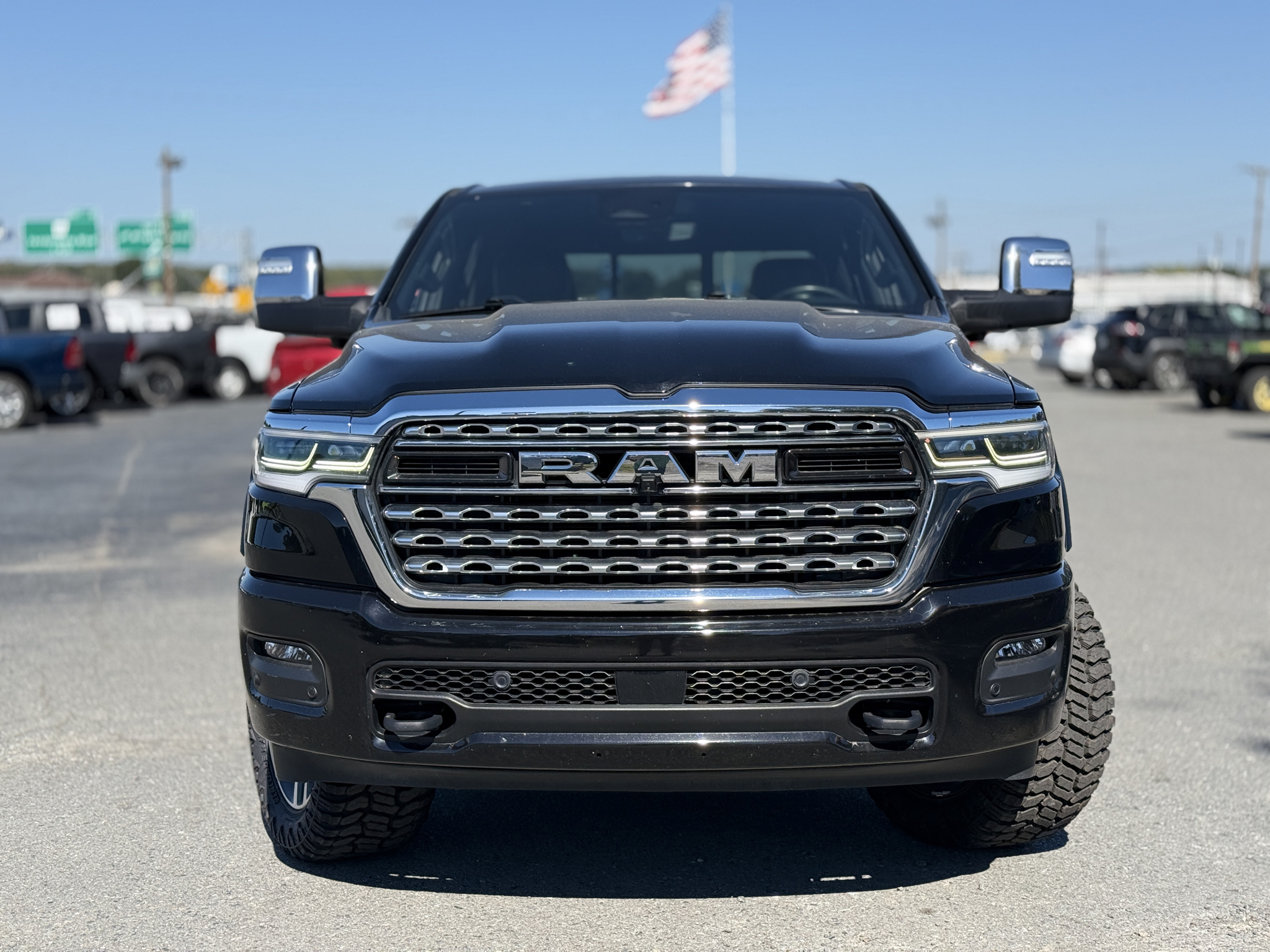 2025 Ram 1500 Limited photo 2