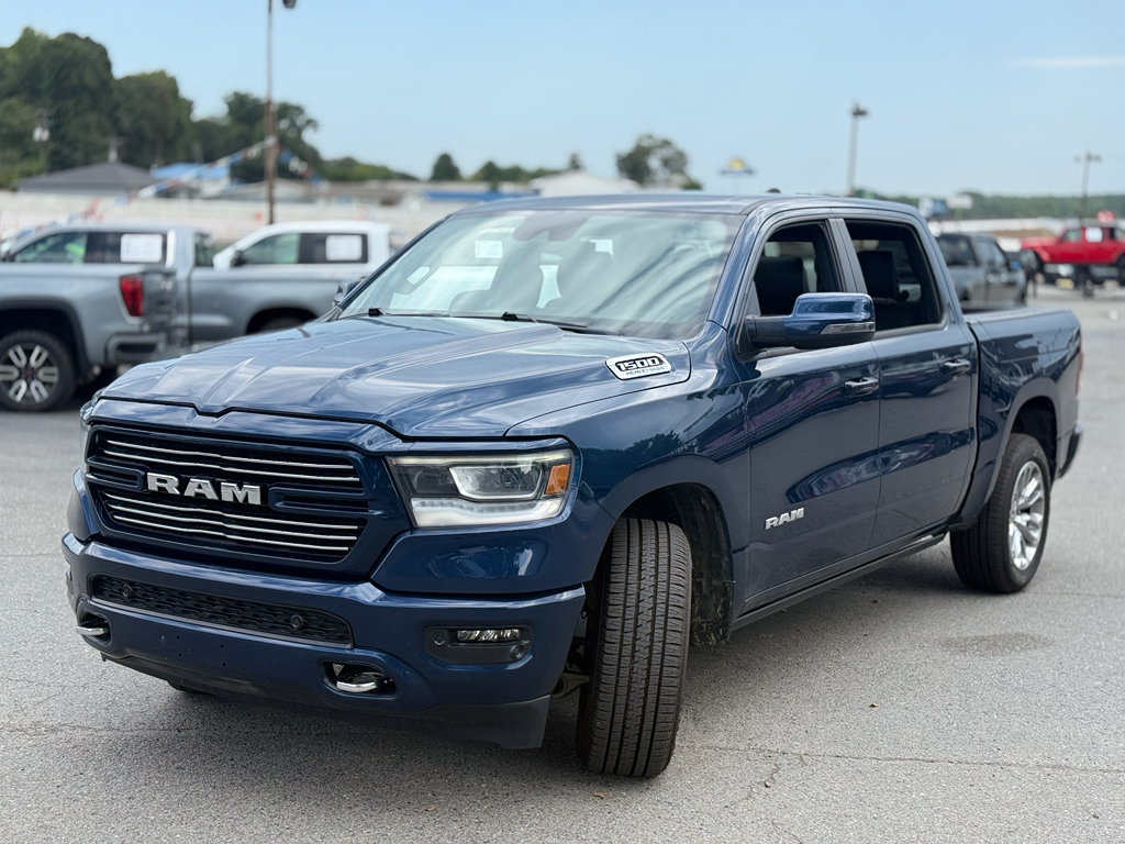 2023 Ram 1500 Laramie photo 3