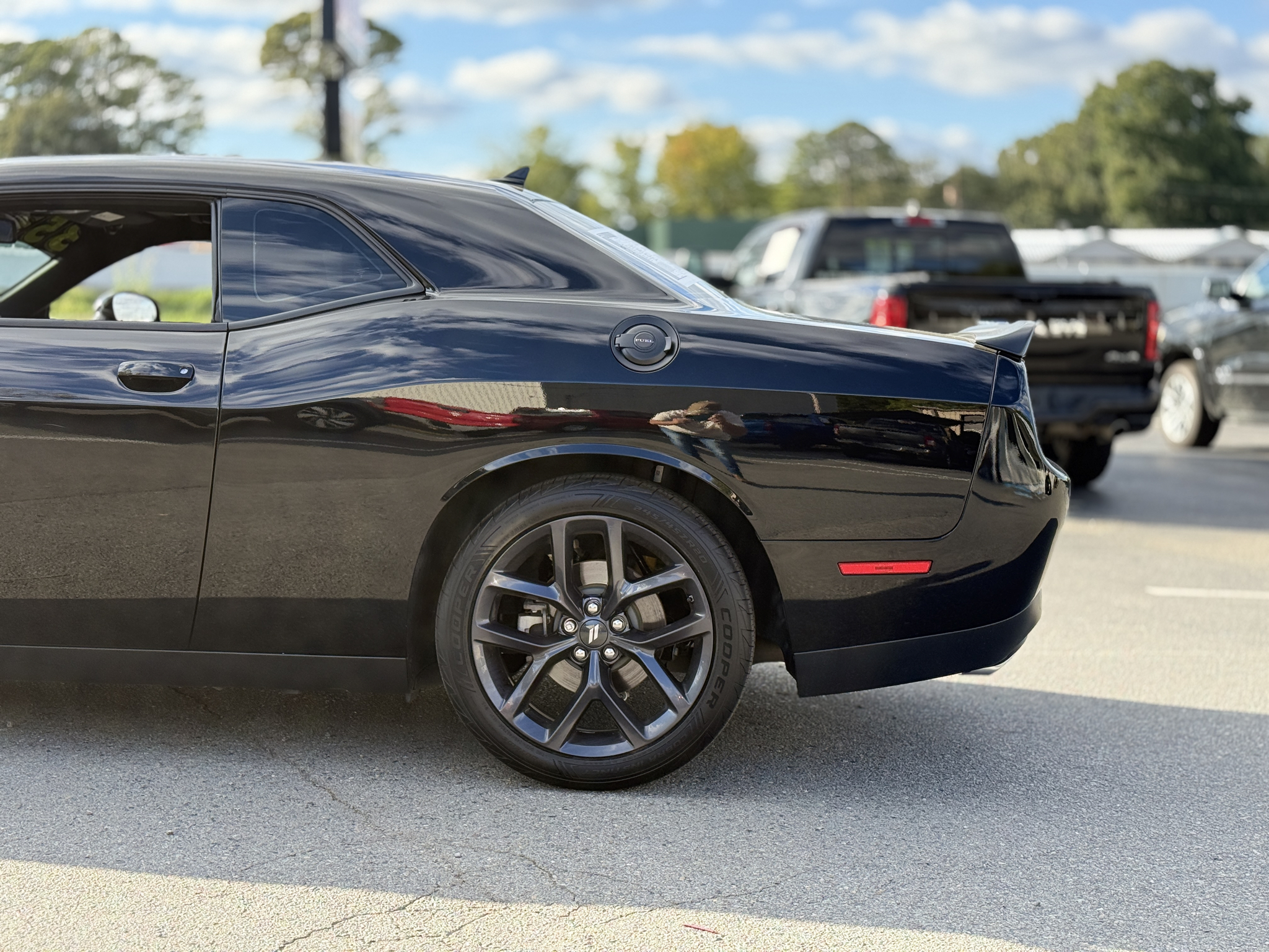2023 Dodge Challenger R/T photo 6