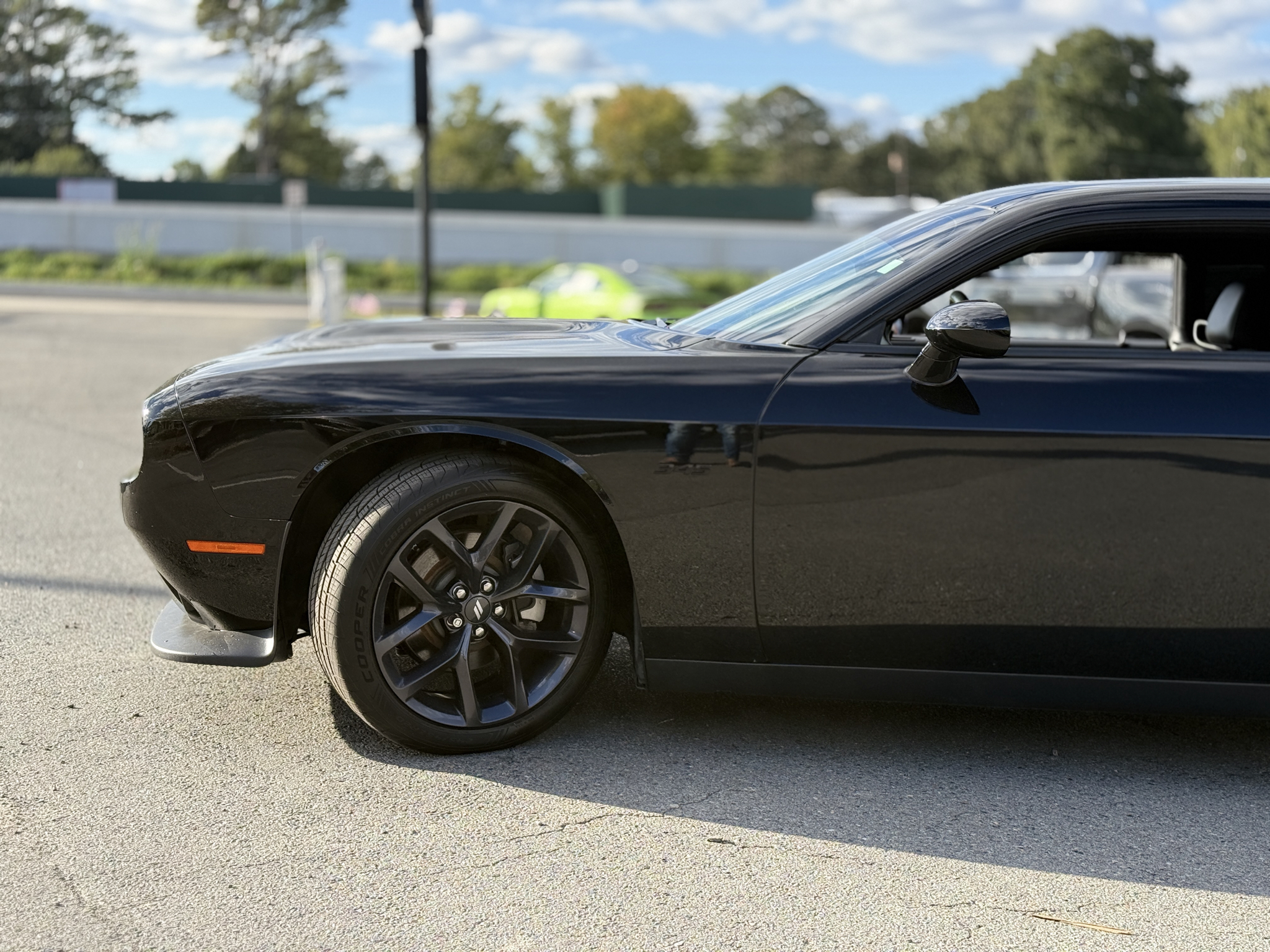 2023 Dodge Challenger R/T photo 5