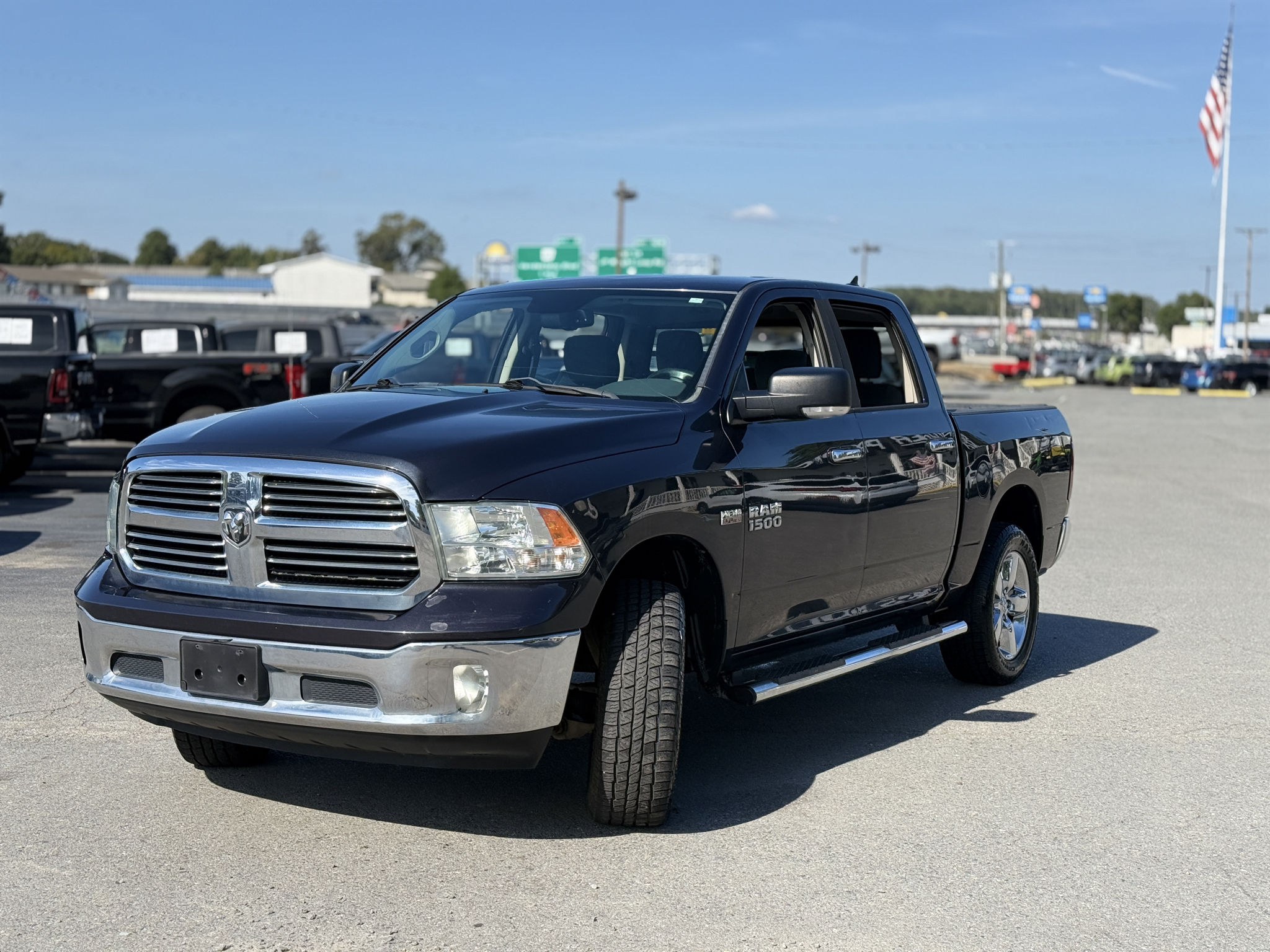 2015 Ram 1500 Big Horn photo 3