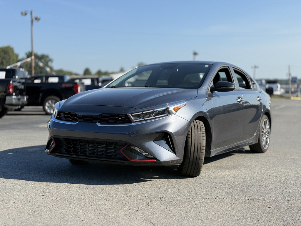 2024 Kia Forte GT photo 3