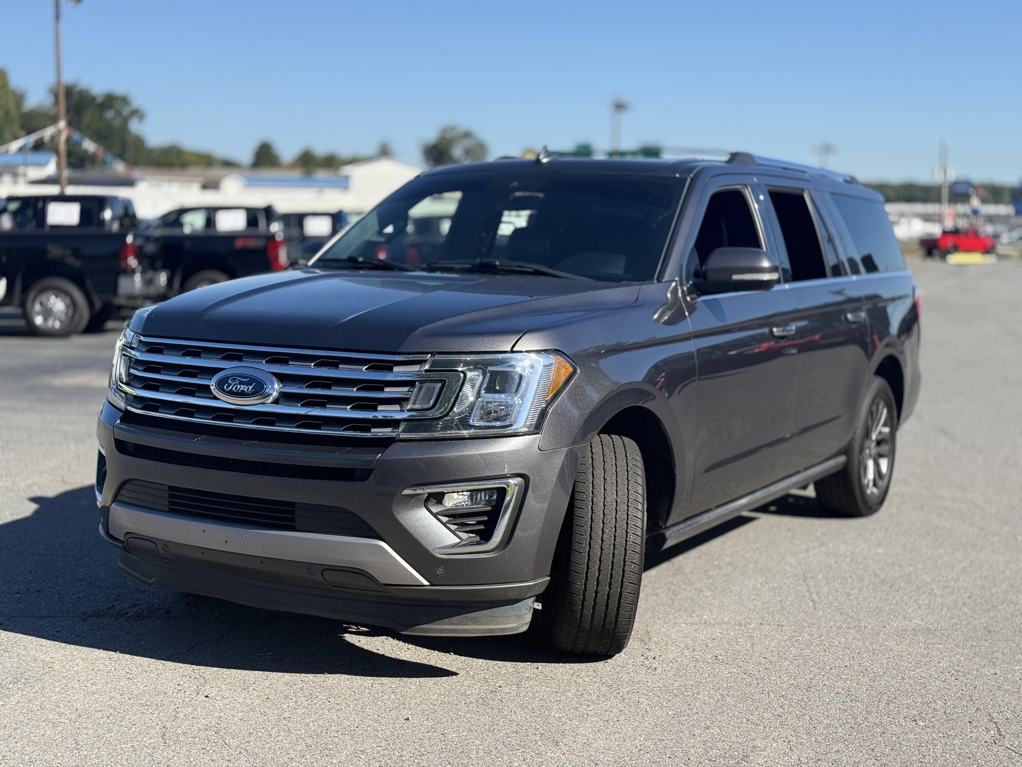 2021 Ford Expedition MAX Limited photo 3