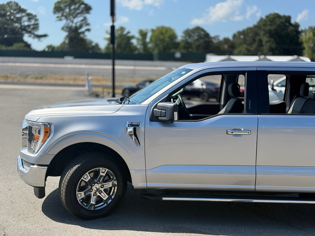 2021 Ford F-150 XLT photo 5